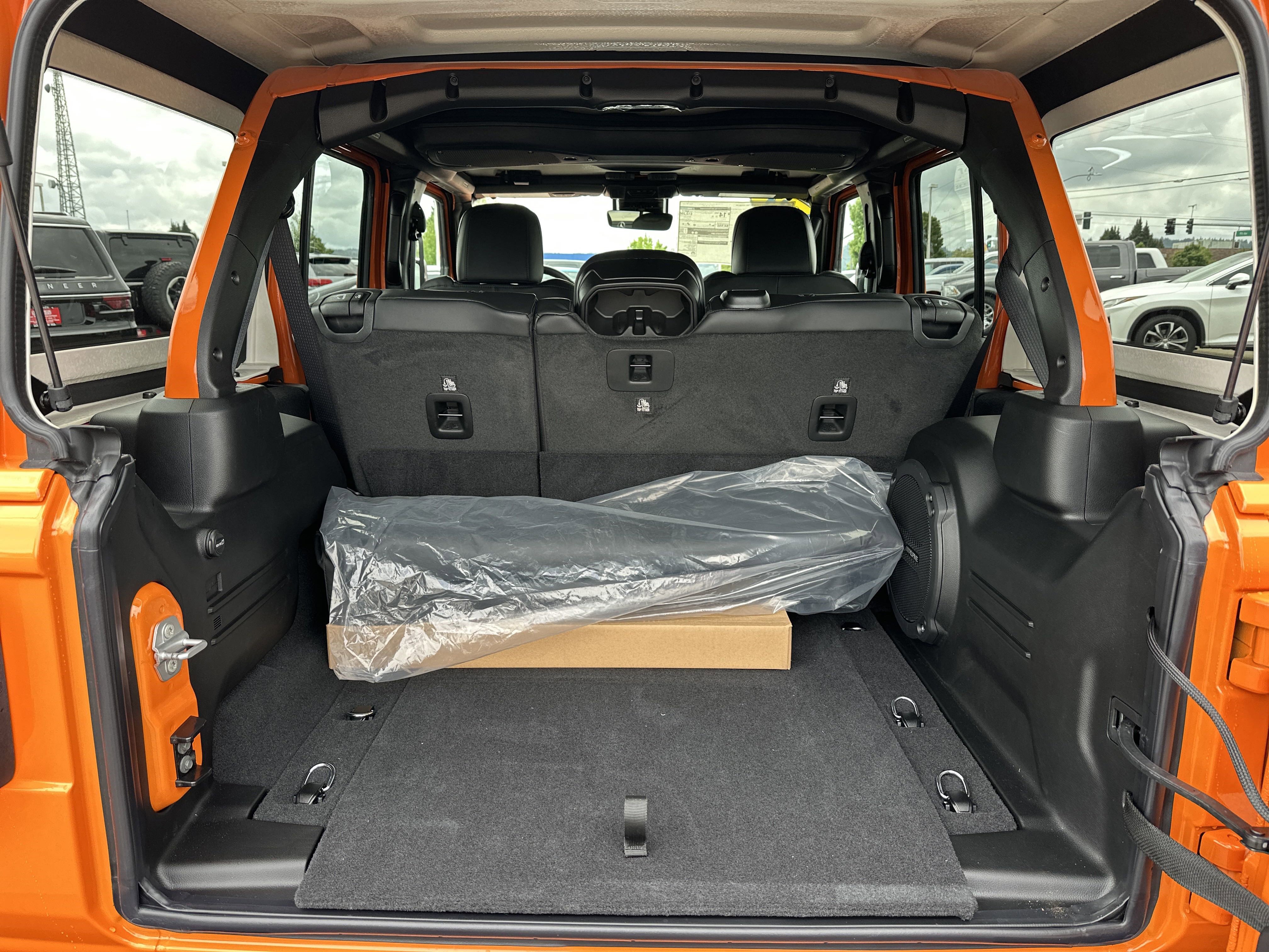 New 2025 Jeep Wrangler Unlimited Rubicon 392 image 5