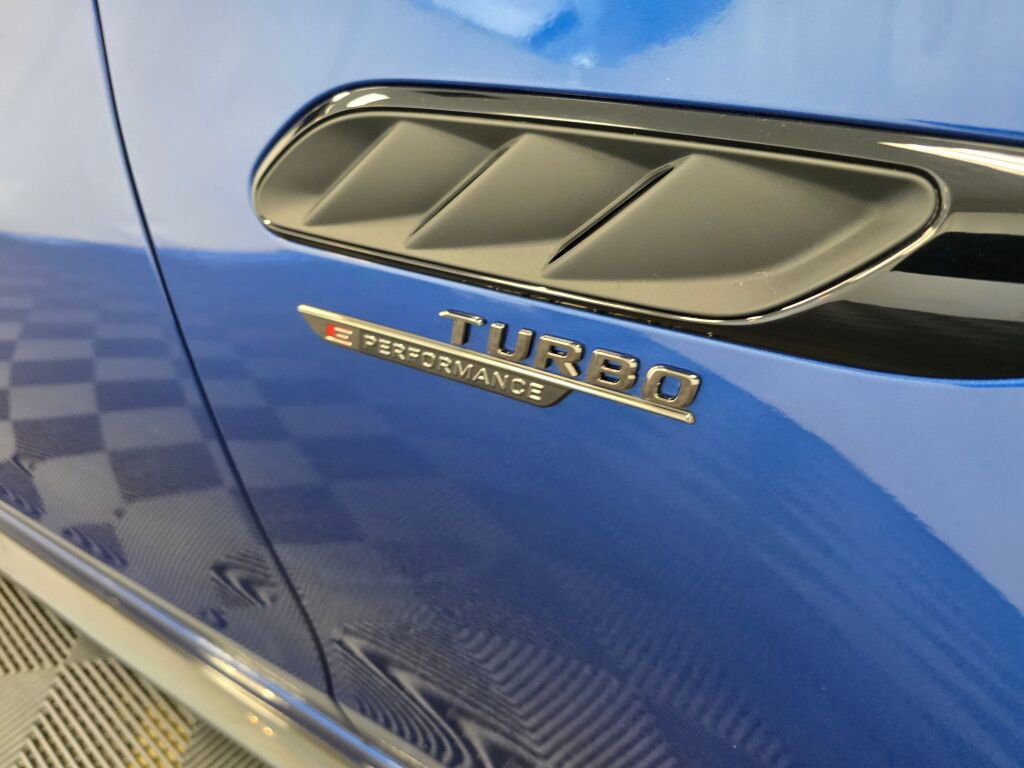 Used 2024 Mercedes-Benz C 63 AMG S image 24