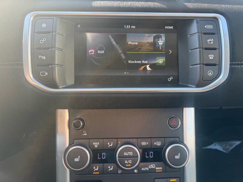 Used 2017 Land Rover Range Rover Evoque SE image 15