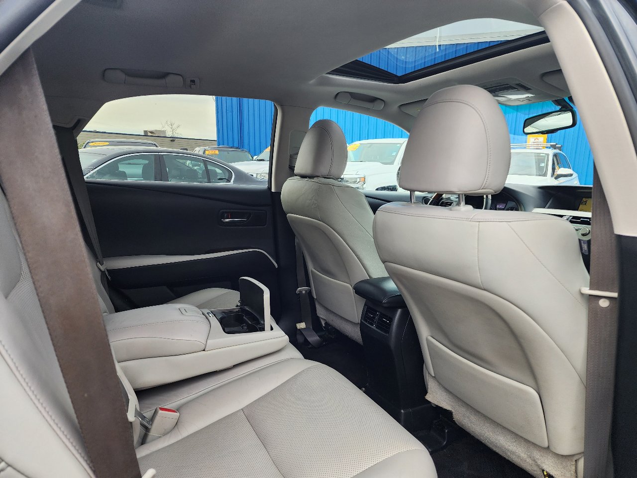 Used 2010 Lexus RX 450h AWD image 25