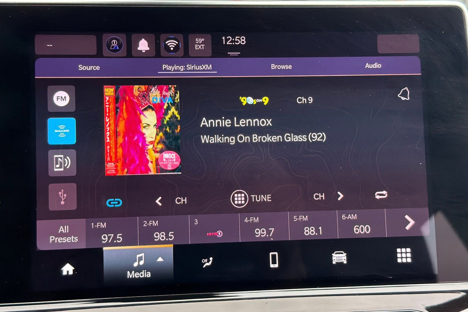 Used 2024 Jeep Compass Latitude image 18