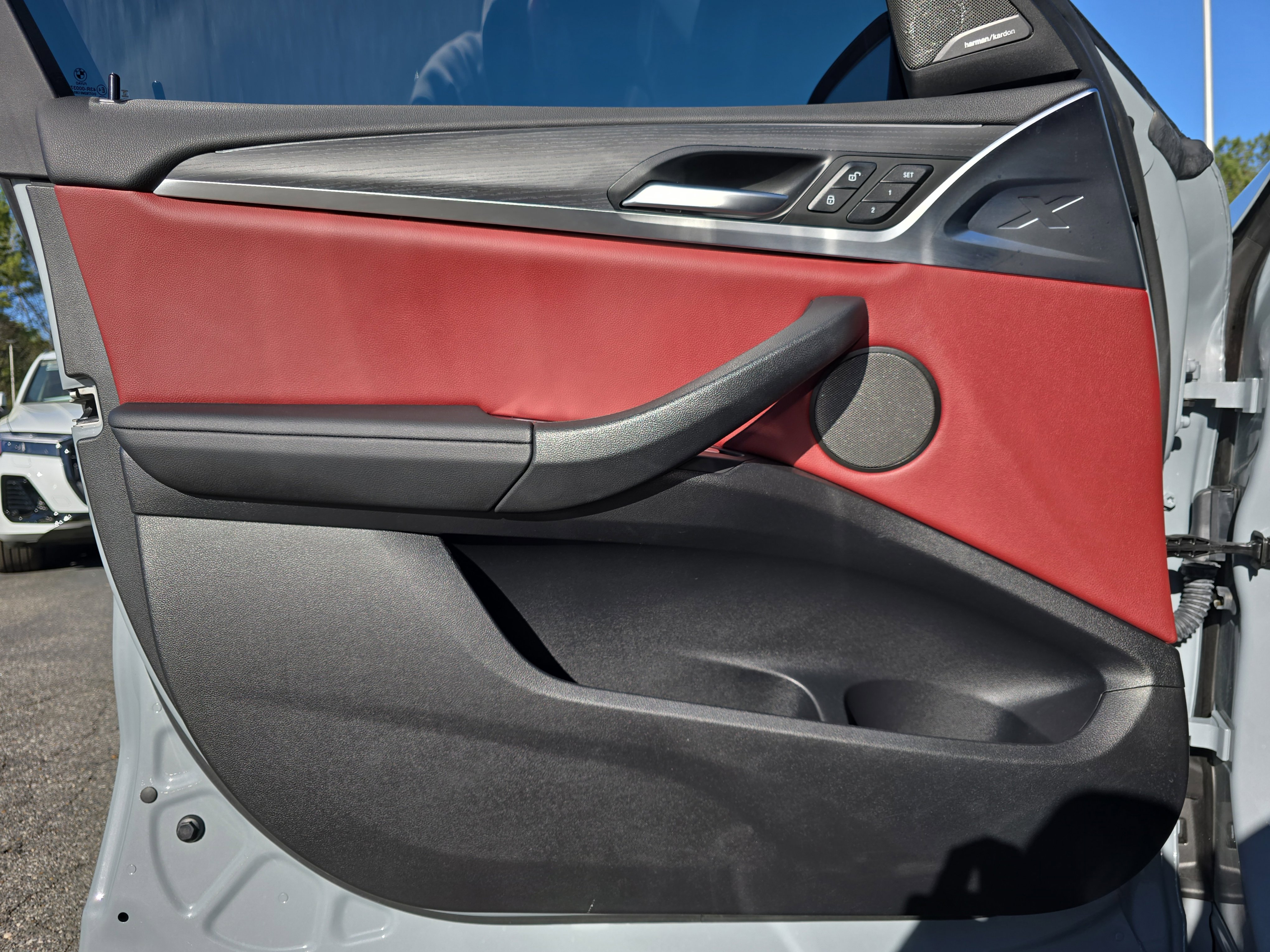 Used 2024 BMW X4 xDrive30i w/ Premium Package image 26