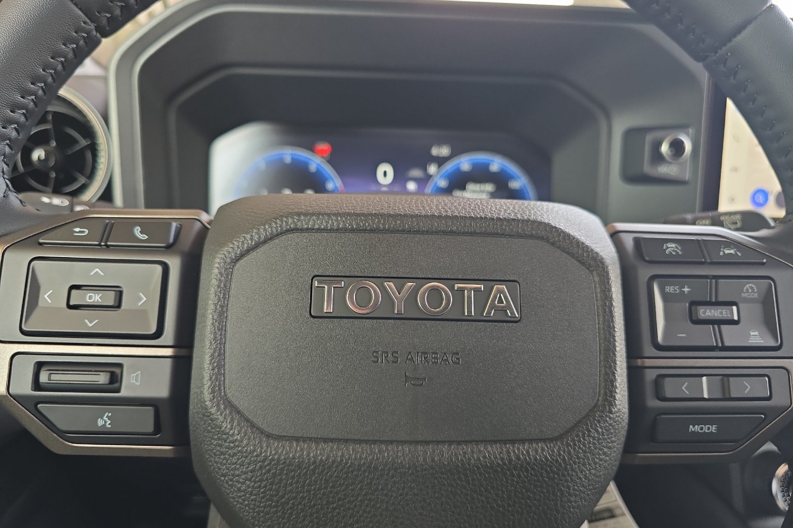 New 2027 Toyota Land Cruiser w/ Premium Package AWD/4WD image 21