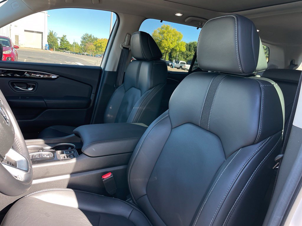Certified 2025 Honda Pilot Touring image 25