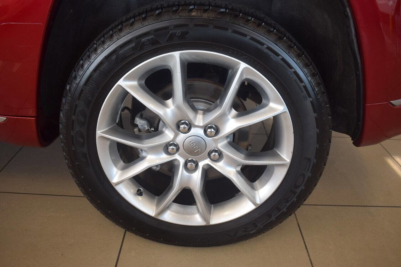 Used 2015 Jeep Grand Cherokee Summit w/ Platinum Series Group image 16