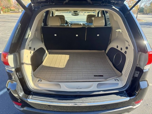 Used 2018 Jeep Grand Cherokee Limited w/ Luxury Group II image 16