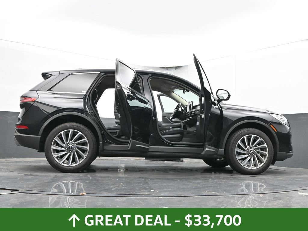 Used 2024 Lincoln Corsair Reserve image 97