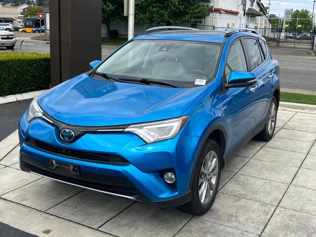 Used 2017 Toyota RAV4 Limited AWD/4WD image 5