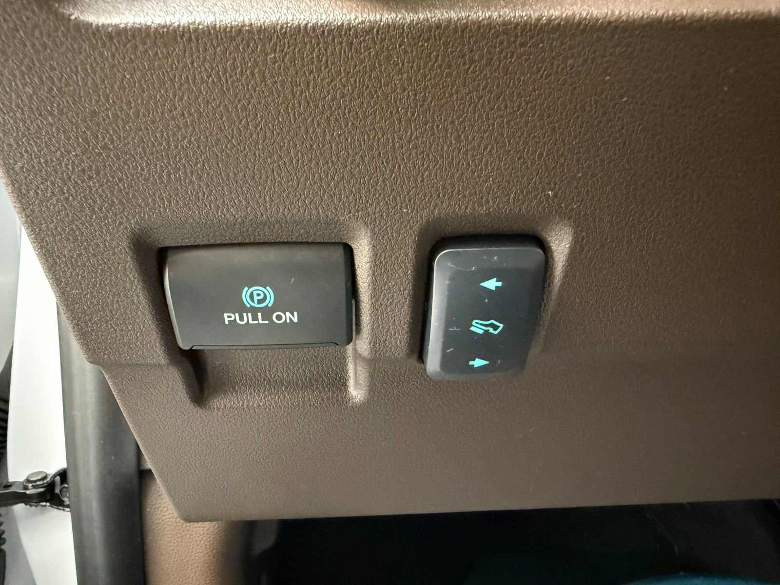 Used 2023 Ford F350 King Ranch w/ Chrome Package image 19