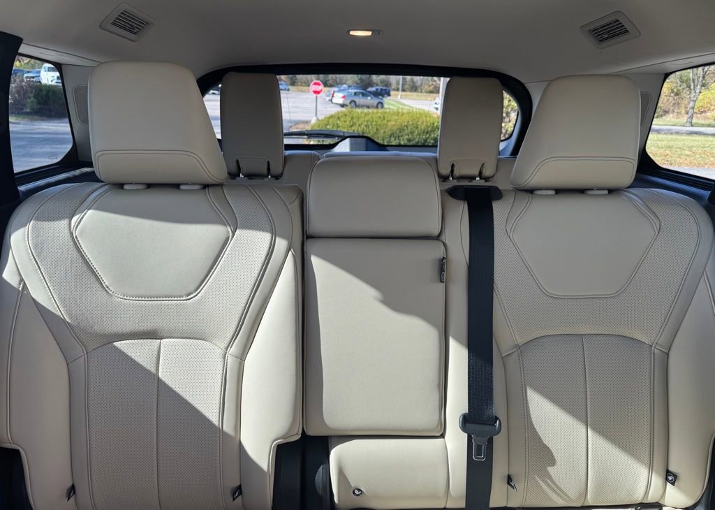 Used 2024 INFINITI QX60 Luxe image 25