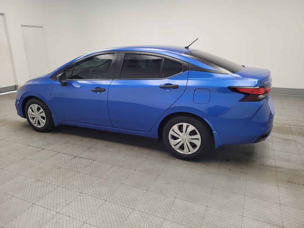 Used 2021 Nissan Versa S FWD image 3