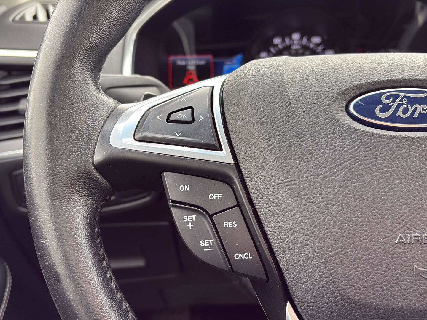 Used 2016 Ford Edge Titanium w/ Equipment Group 301A image 8