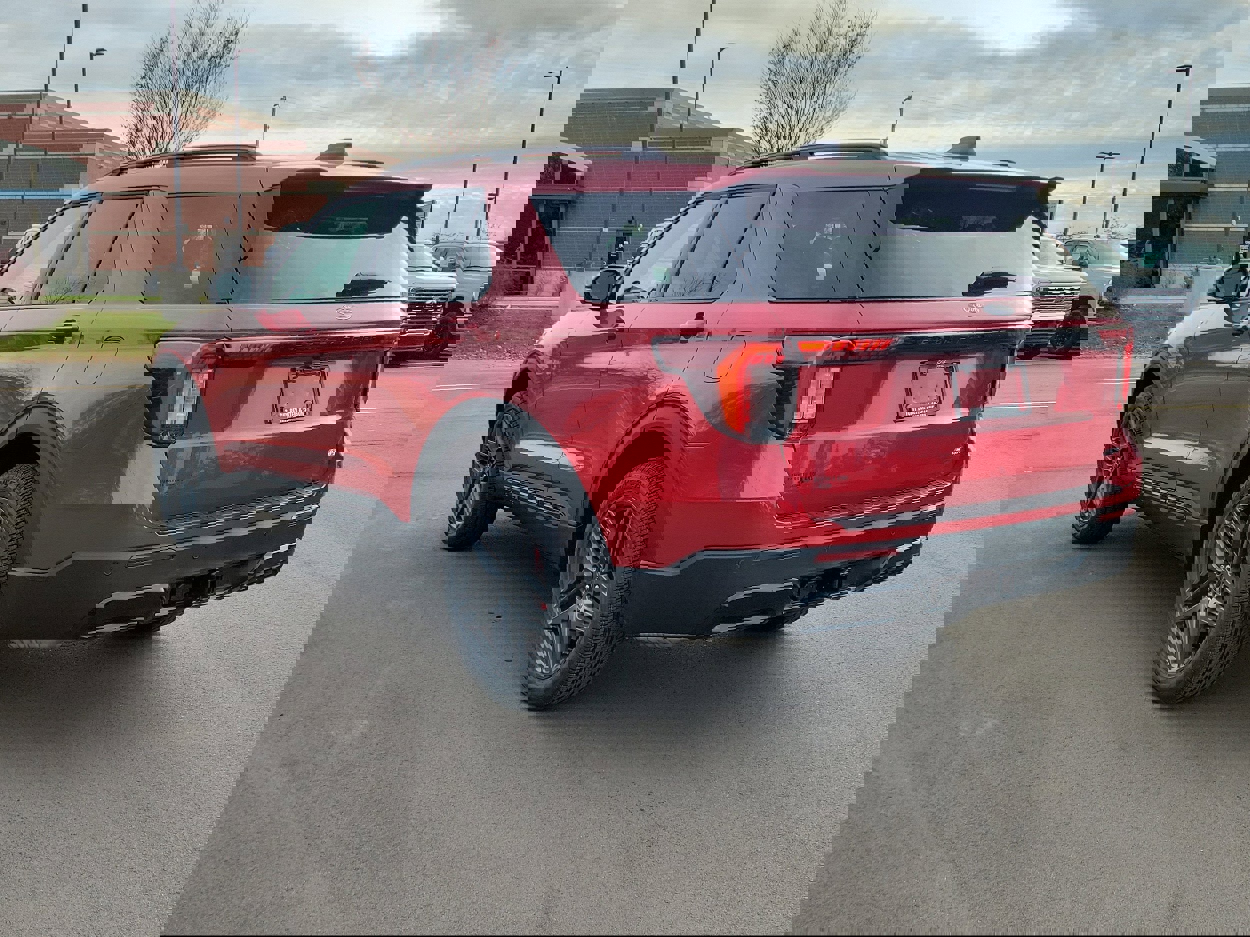 New 2026 Ford Explorer ST-Line w/ ST-Line Street Pack image 3