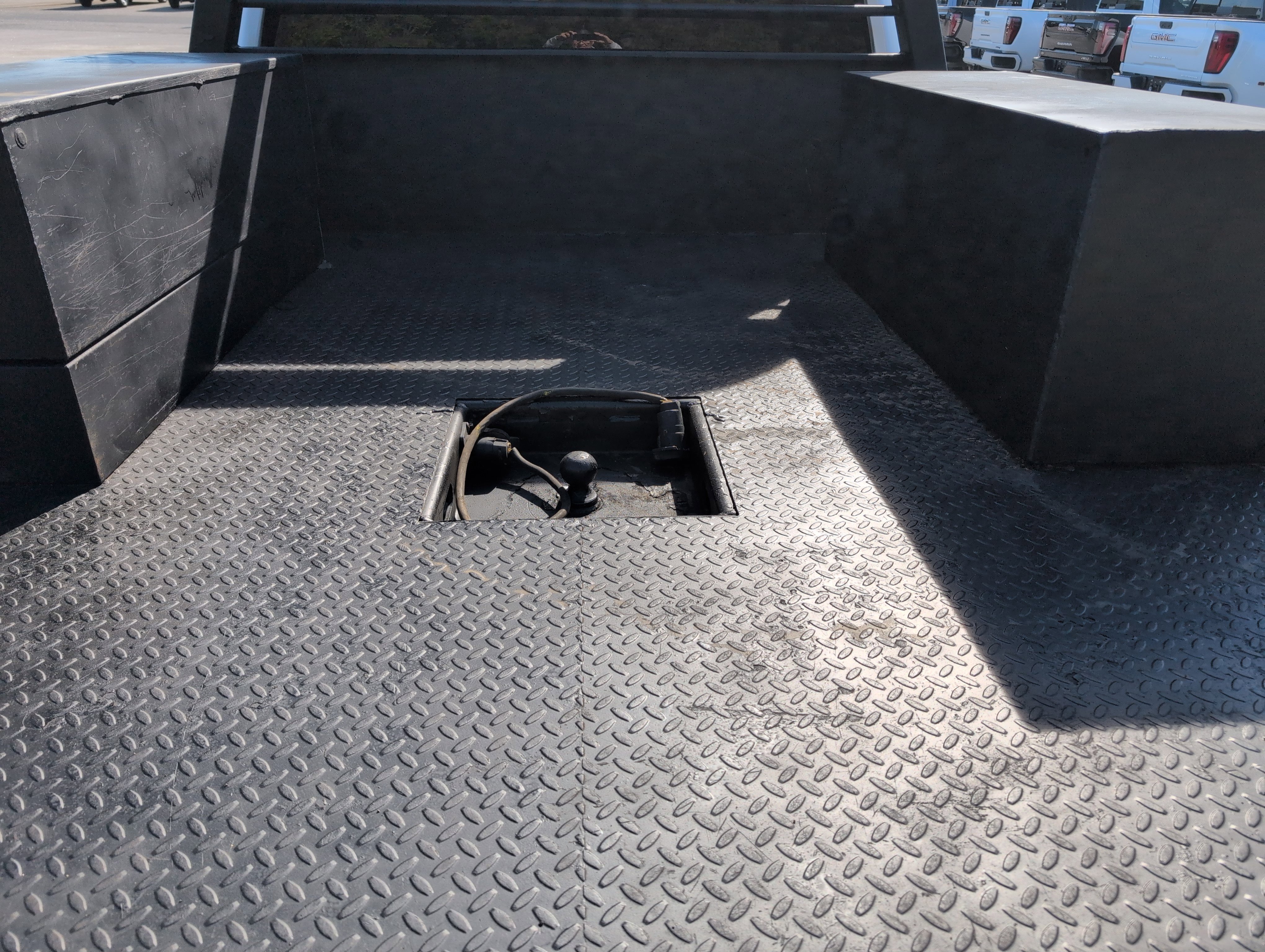 Used 2021 Ford F550 4x4 Crew Cab Super Duty w/ Power Equipment Group image 8