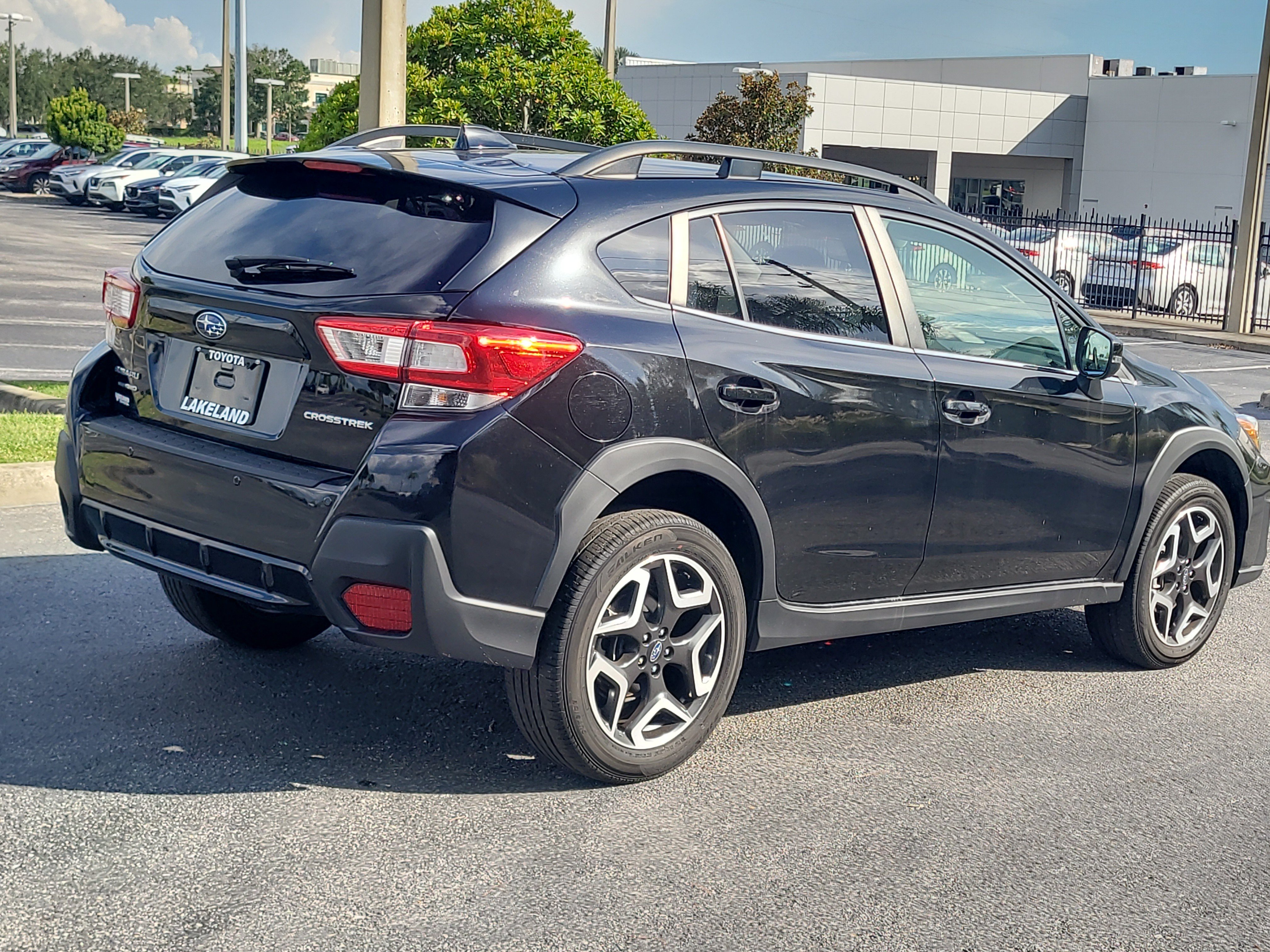 Used 2019 Subaru Crosstrek 2.0i Limited w/ Moonroof Package w/Navigation AWD/4WD image 7