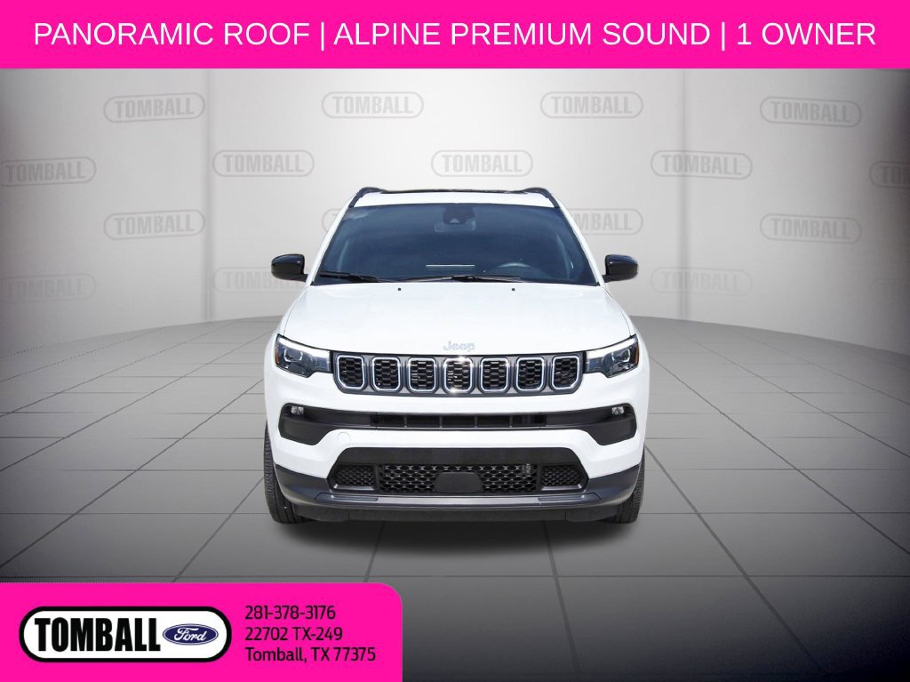 Used 2024 Jeep Compass Latitude w/ Sun and Sound Group AWD/4WD image 2