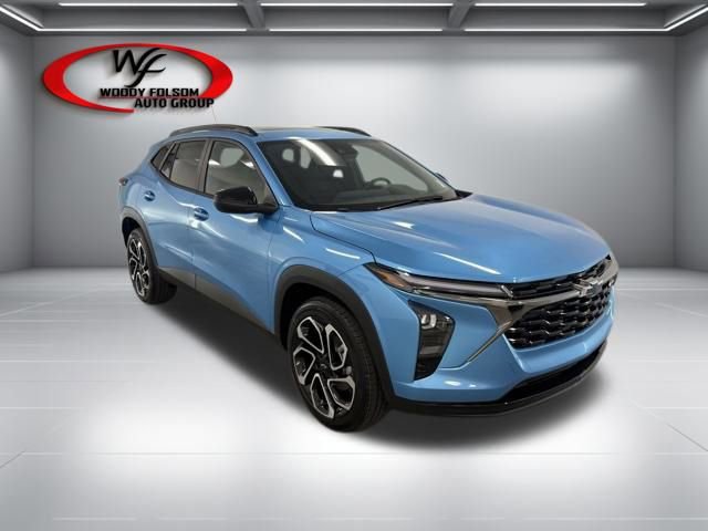 New 2026 Chevrolet Trax RS w/ Sunroof Package FWD image 2