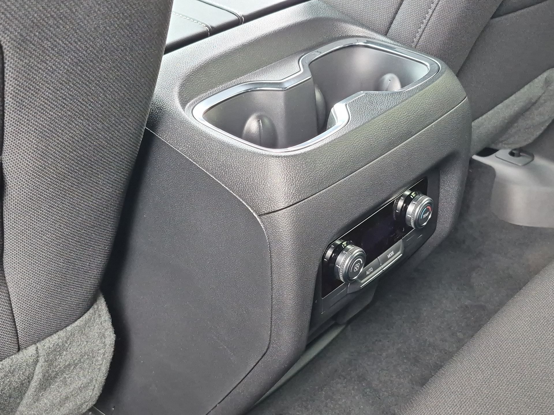 New 2025 GMC Acadia Elevation FWD image 21
