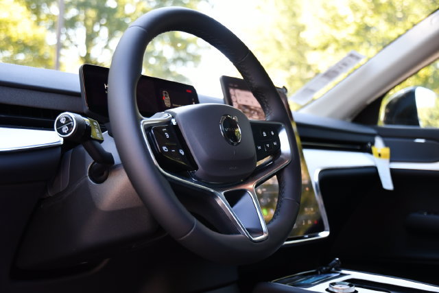 New 2026 Volvo EX90 Ultra AWD/4WD image 12
