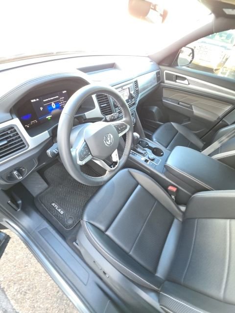 Used 2022 Volkswagen Atlas Cross Sport SE image 10