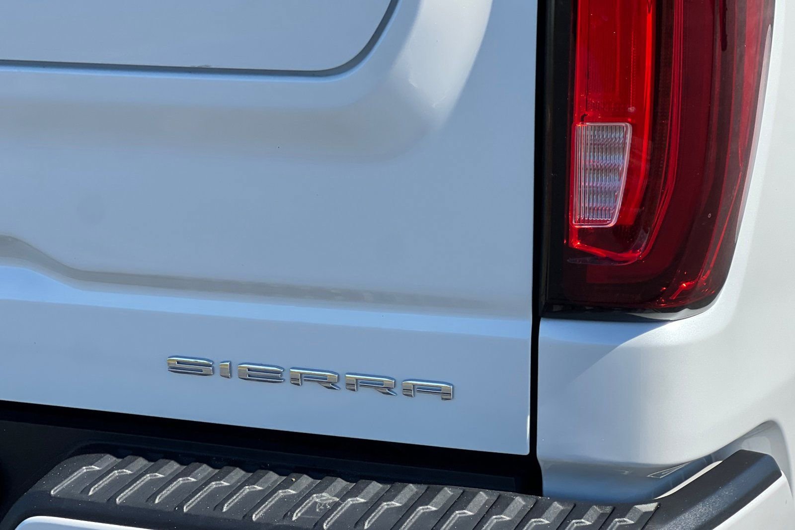 Used 2024 GMC Sierra 1500 Denali Ultimate AWD/4WD image 26