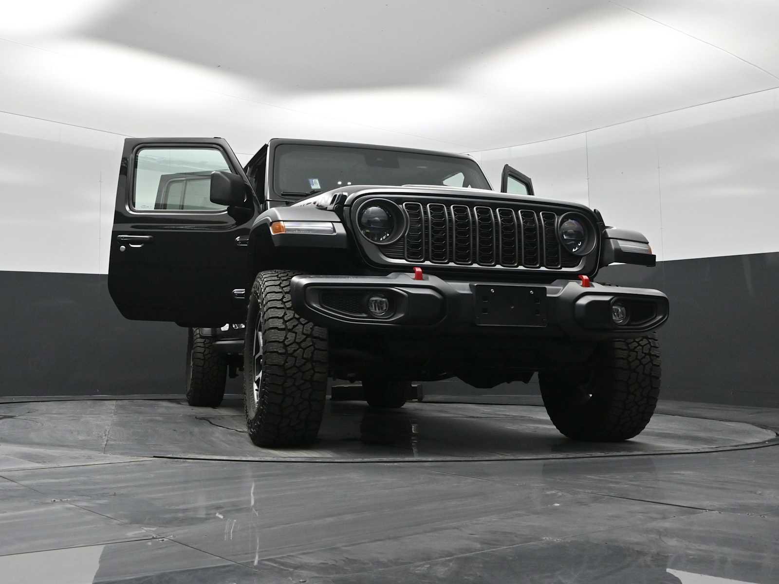 Used 2024 Jeep Gladiator Rubicon w/ Convenience Group image 39