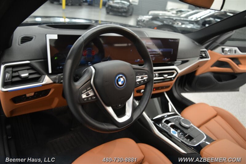 Used 2023 BMW i4 eDrive35 w/ Premium Package RWD image 32