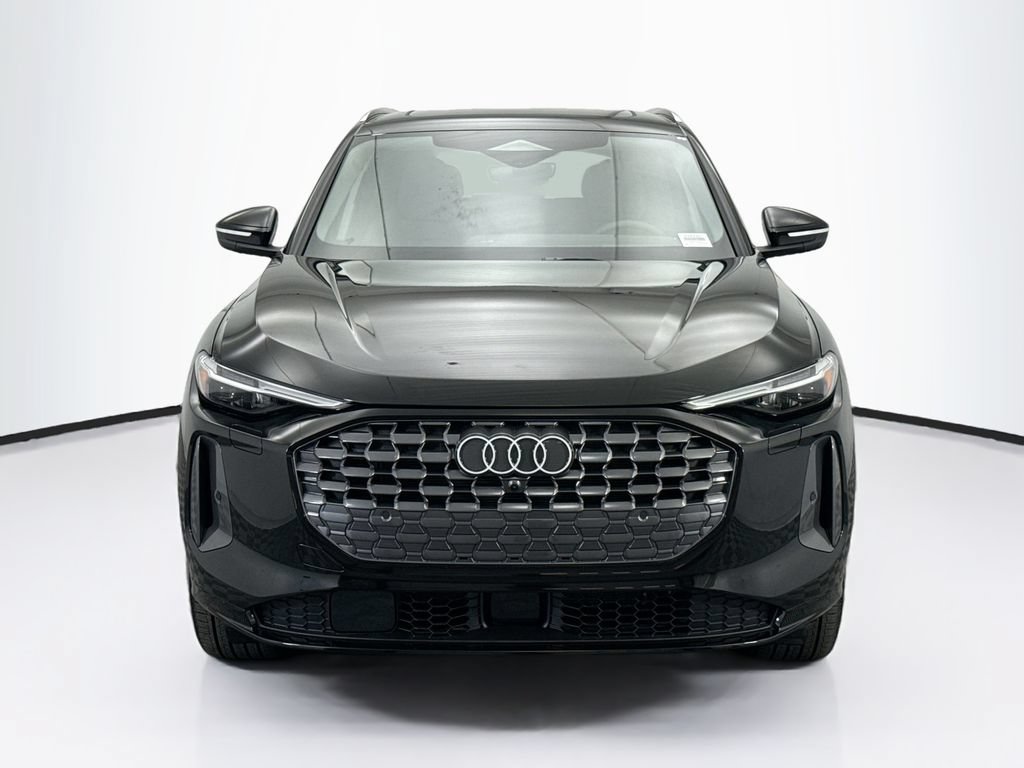 Used 2025 Audi Q5 Premium Plus w/ Premium Plus AWD/4WD image 3