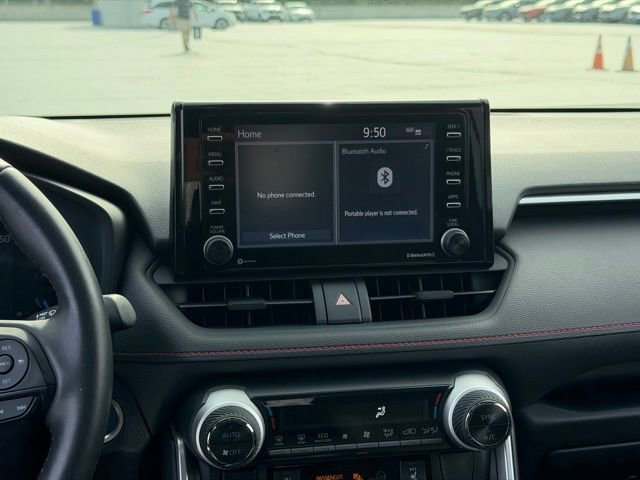 Used 2022 Toyota RAV4 SE w/ Weather & Moonroof Package AWD/4WD image 15