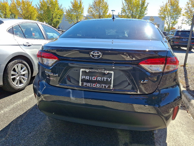 Used 2026 Toyota Corolla LE w/ LE Premium Package FWD image 5