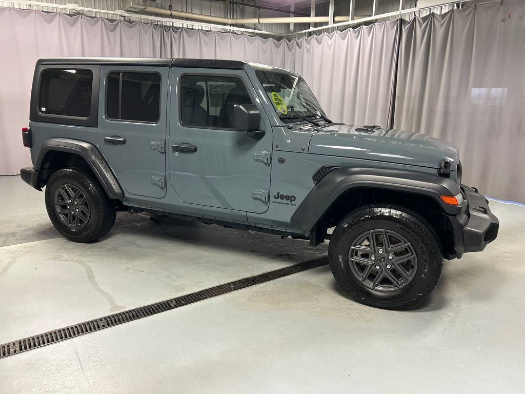 Used 2024 Jeep Wrangler Unlimited Sport AWD/4WD image 8