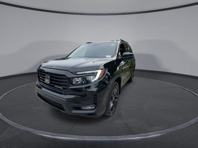 Used 2025 Honda Passport Black Edition image 3