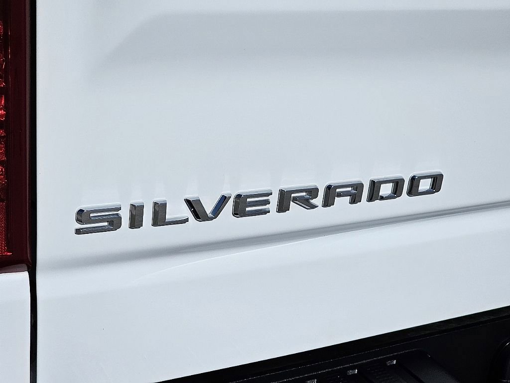 Used 2024 Chevrolet Silverado 1500 Custom image 12