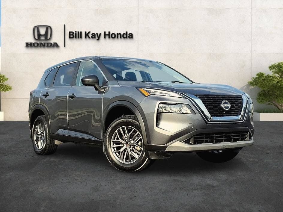 Used 2023 Nissan Rogue S AWD/4WD image 1