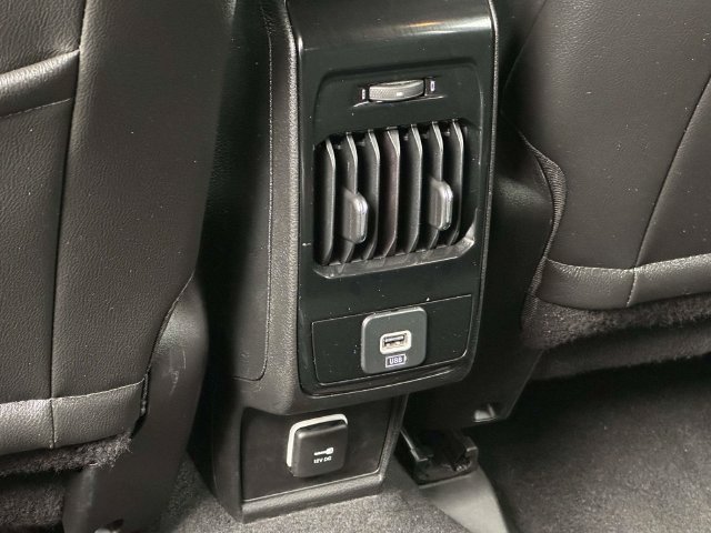 Used 2025 Jeep Compass Limited AWD/4WD image 17