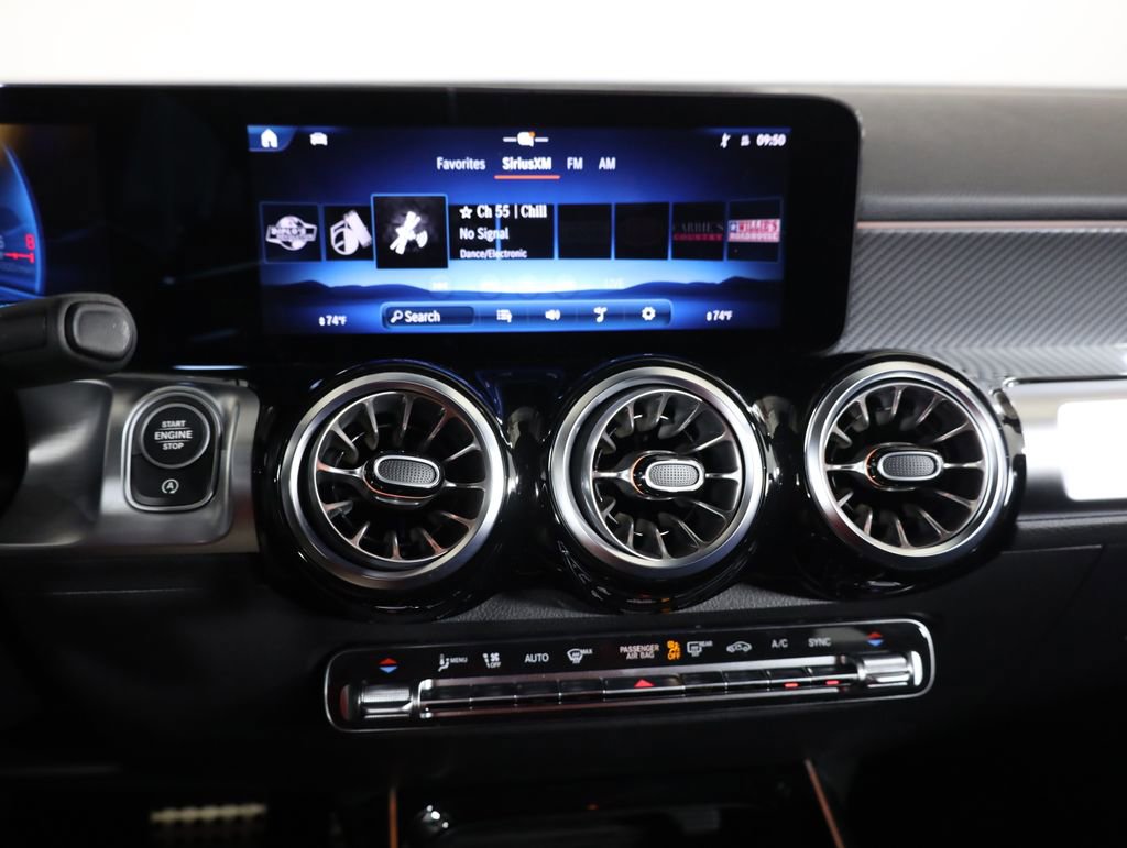 Certified 2025 Mercedes-Benz GLB 35 AMG 4MATIC image 29