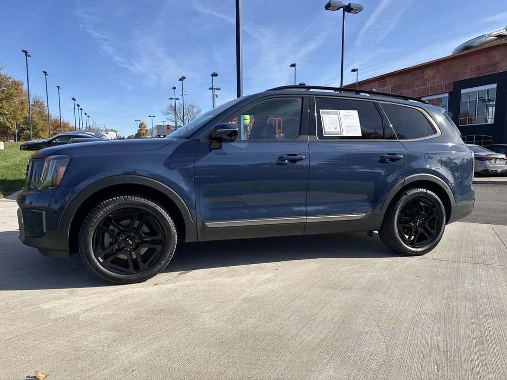 Used 2023 Kia Telluride SX X-Line image 2