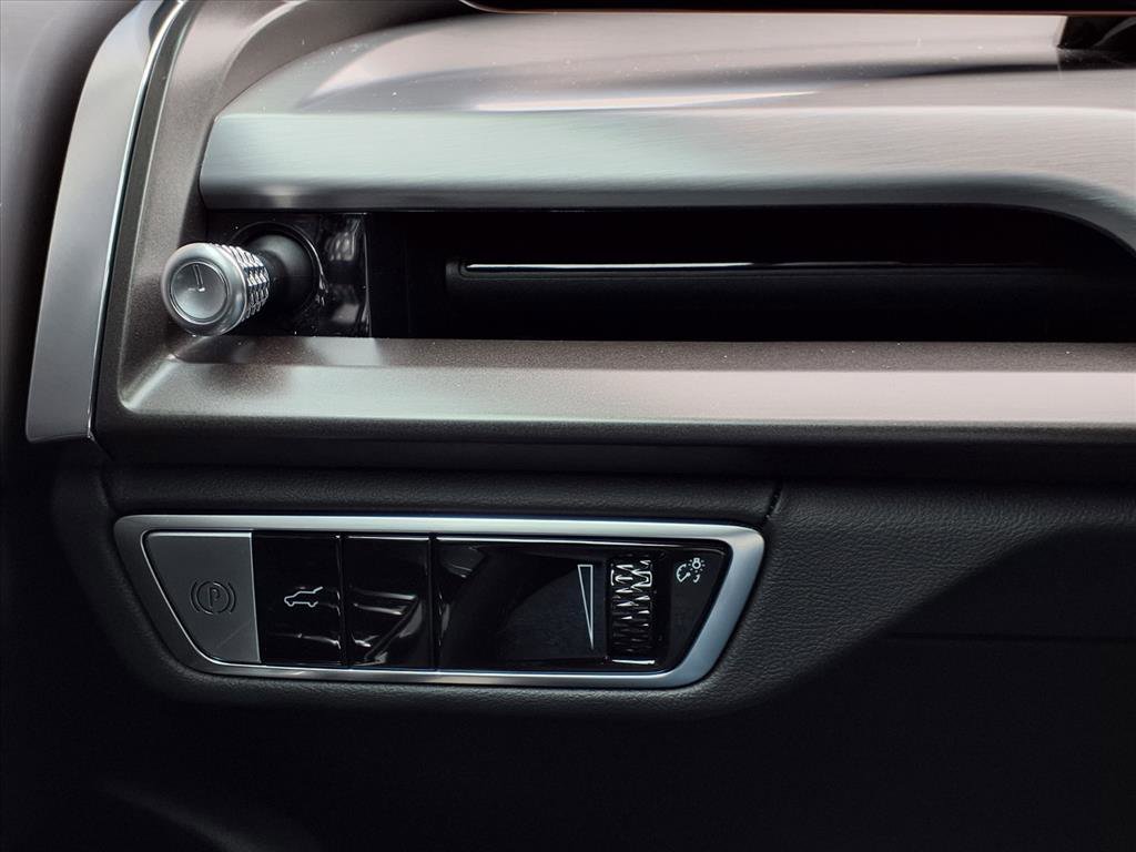 New 2026 Cadillac Vistiq Sport image 24