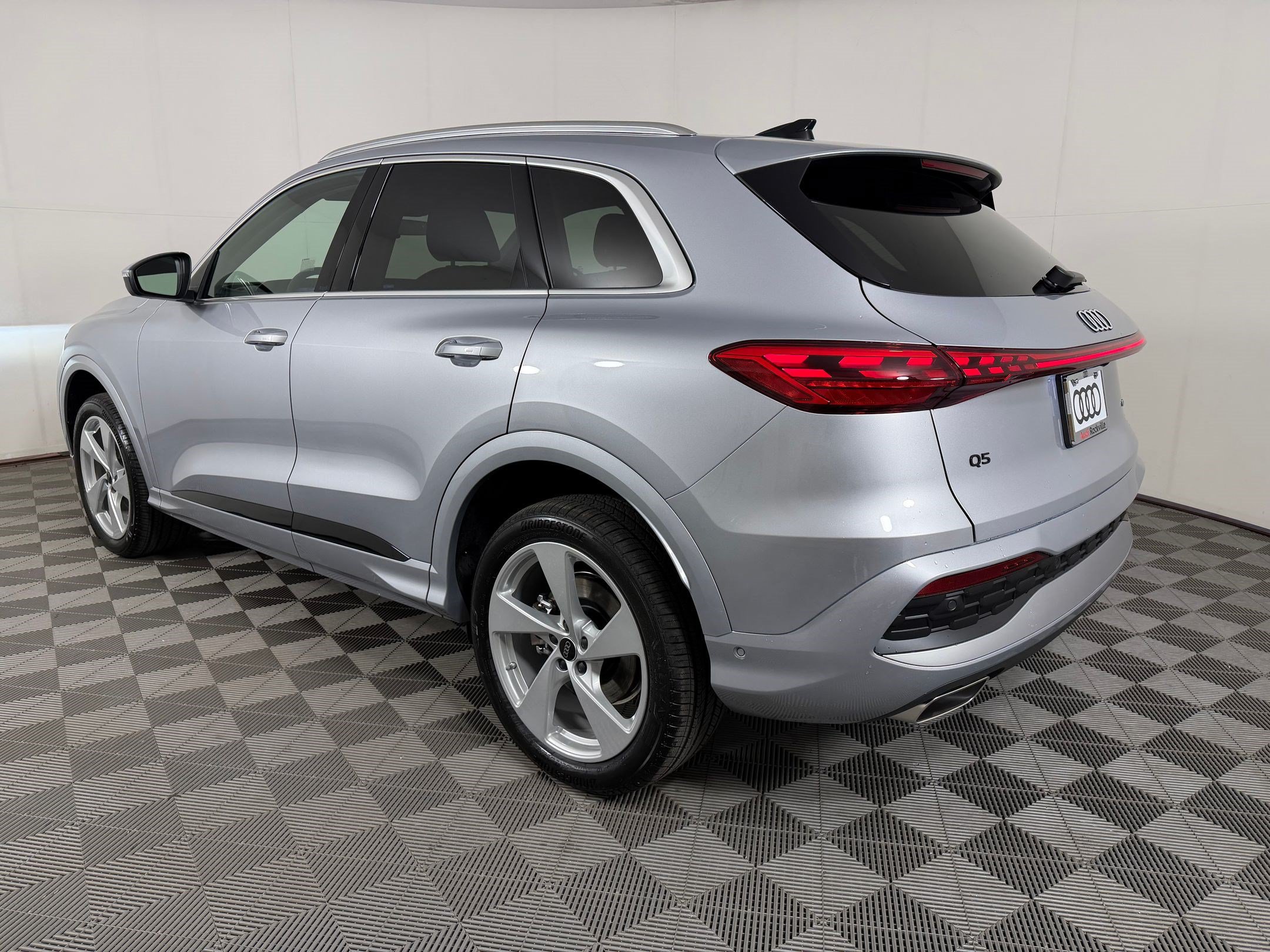 New 2026 Audi Q5 Premium AWD/4WD image 3