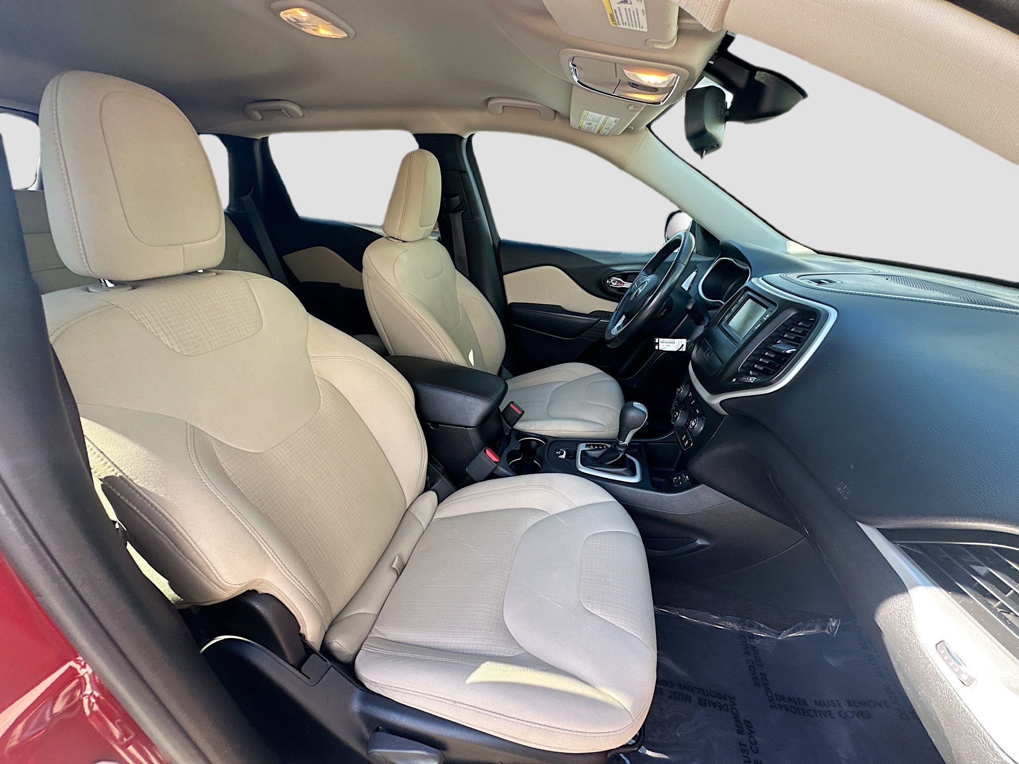 Used 2017 Jeep Cherokee Latitude image 32