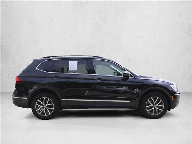 Used 2018 Volkswagen Tiguan SE w/ Panoramic Sunroof Package AWD/4WD image 4