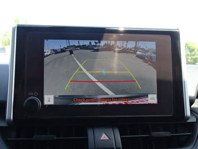 Certified 2025 Toyota RAV4 LE FWD image 29