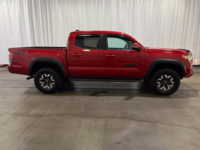 Certified 2021 Toyota Tacoma TRD Off-Road w/ Technology Package AWD/4WD image 3
