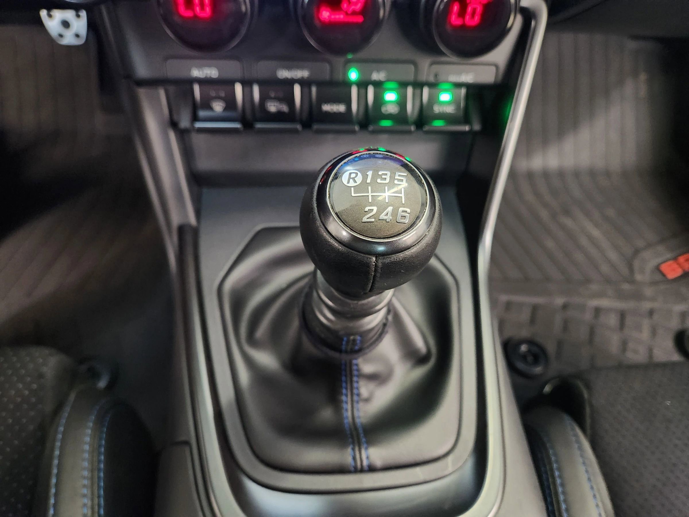 Used 2024 Subaru BRZ tS image 38