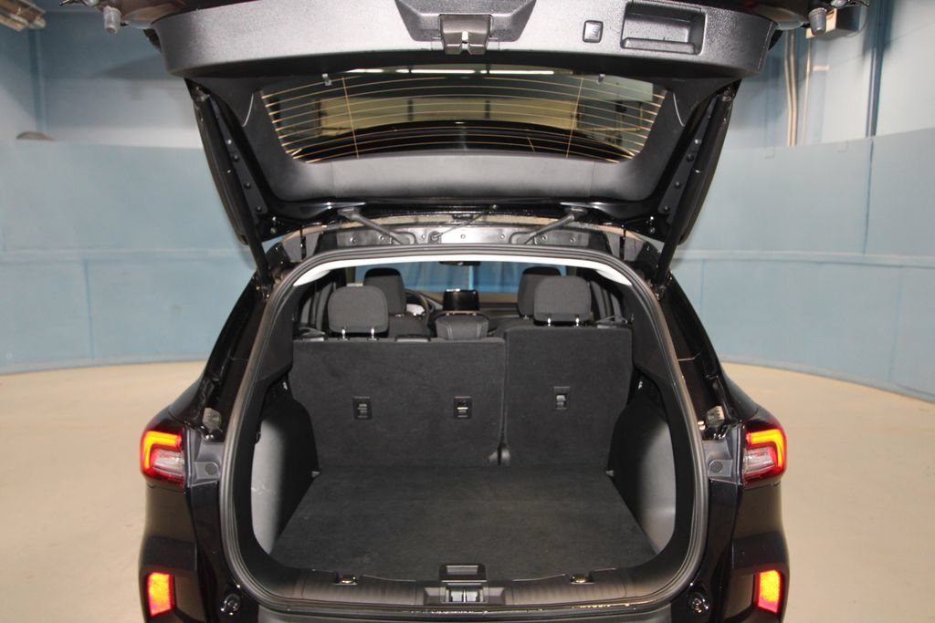 Used 2023 Ford Escape Active AWD/4WD image 35