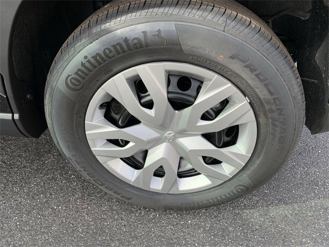 New 2026 Toyota Corolla Cross L image 32