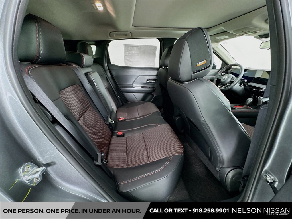 New 2026 Nissan Kicks SR w/ SR Premium Package FWD image 27