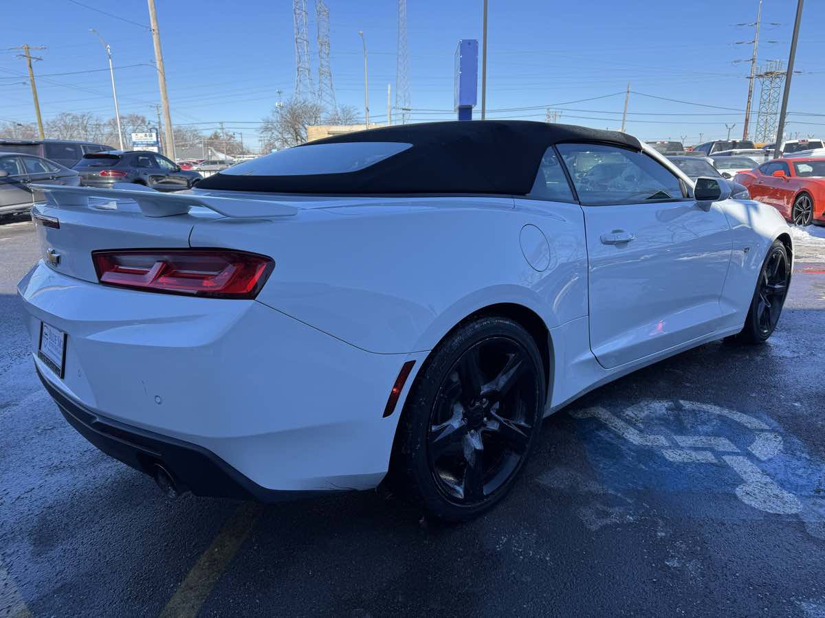 Used 2017 Chevrolet Camaro LT image 5