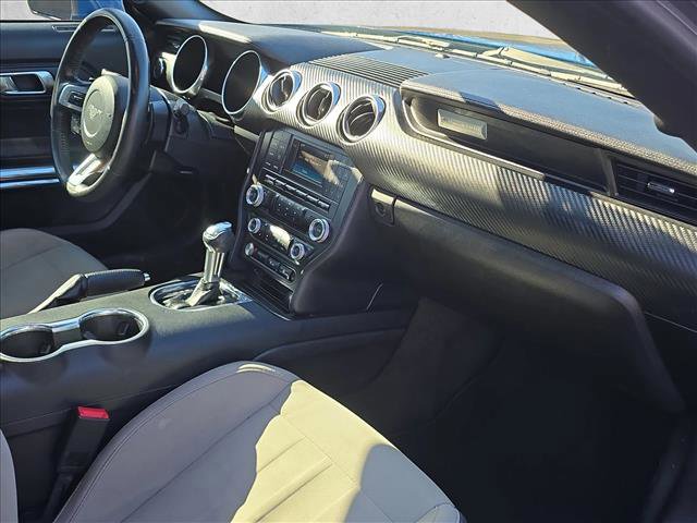 Used 2018 Ford Mustang Coupe image 21
