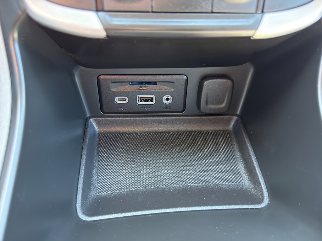 Used 2023 GMC Terrain SLT image 20